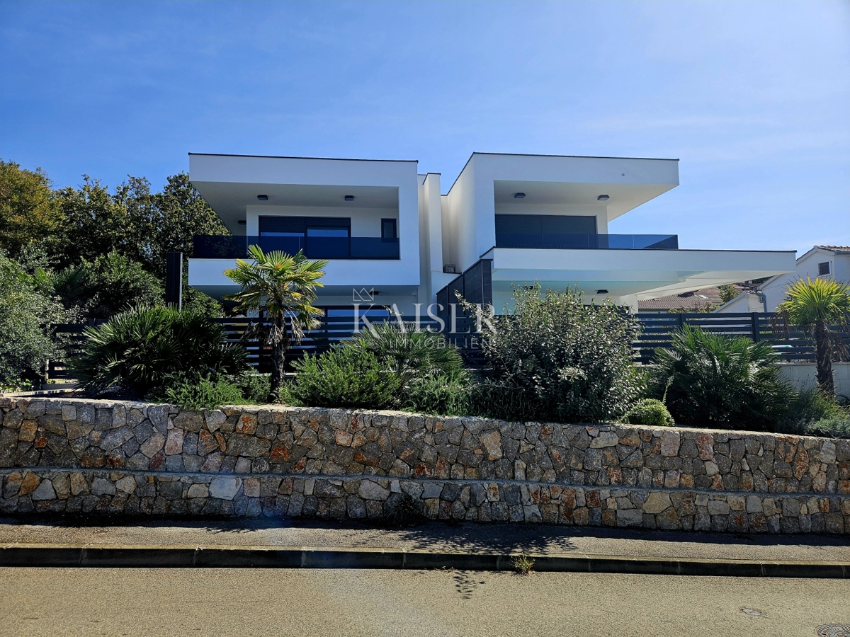 Isola di Krk, Njivice - lussuosa casa bifamiliare vicino al mare