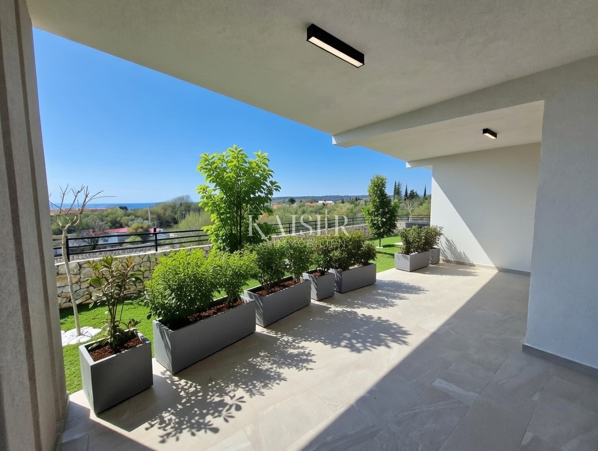 Isola di Krk, Kornić - casa moderna con piscina