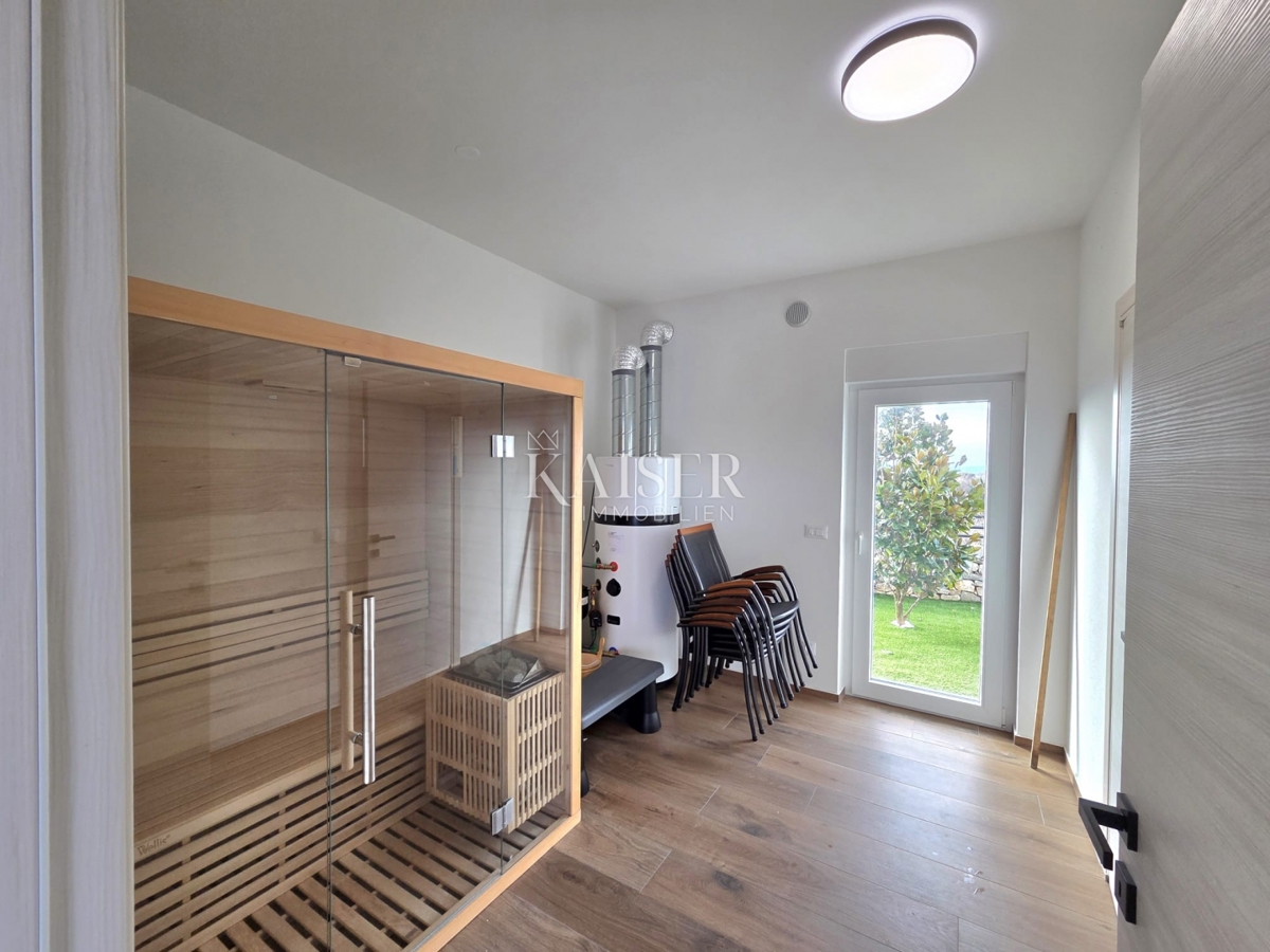 Isola di Krk, Kornić - casa moderna con piscina