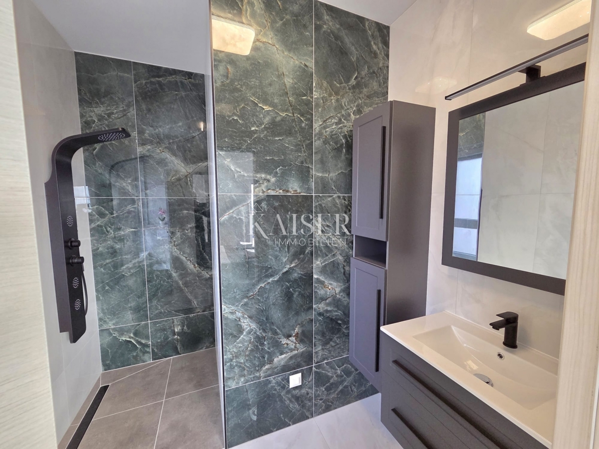 Isola di Krk, Kornić - casa moderna con piscina