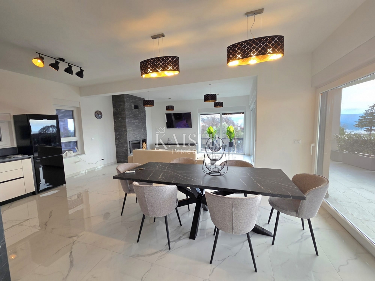 Isola di Krk, Kornić - casa moderna con piscina