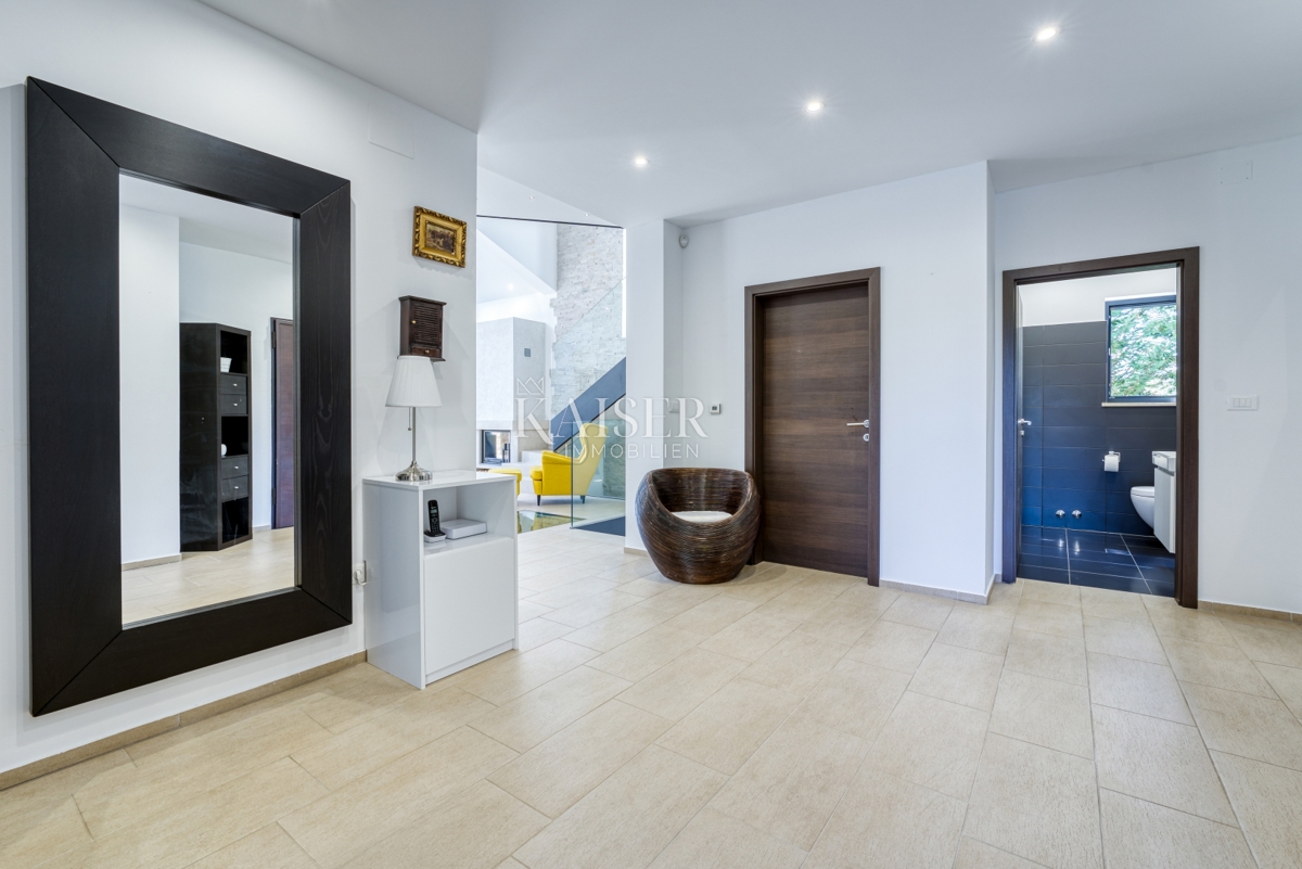  Ville Kras, Dobrinj, 290m2