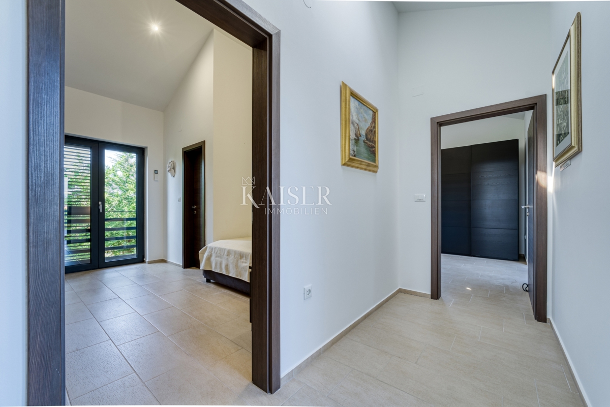  Ville Kras, Dobrinj, 290m2