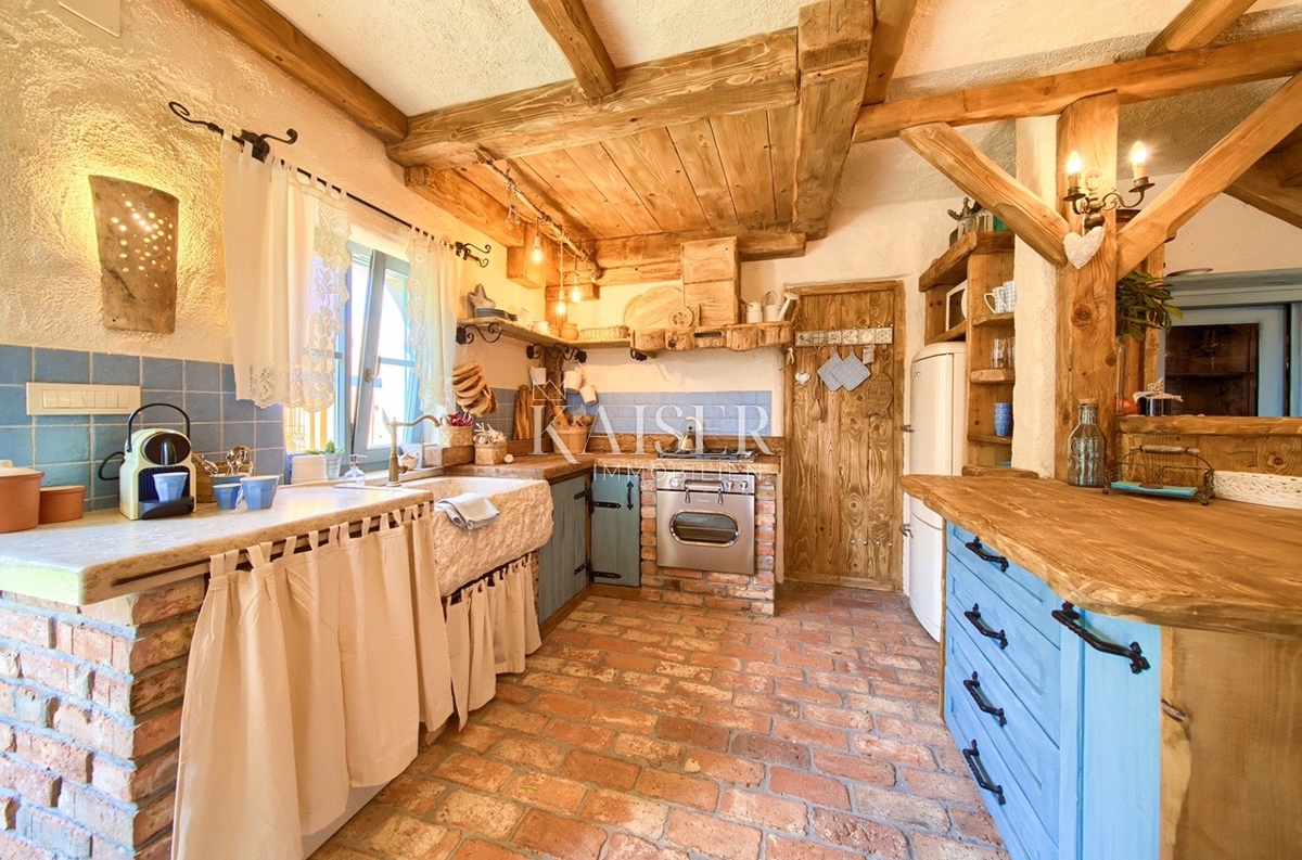  Ville Malinska, Malinska-Dubašnica, 220m2