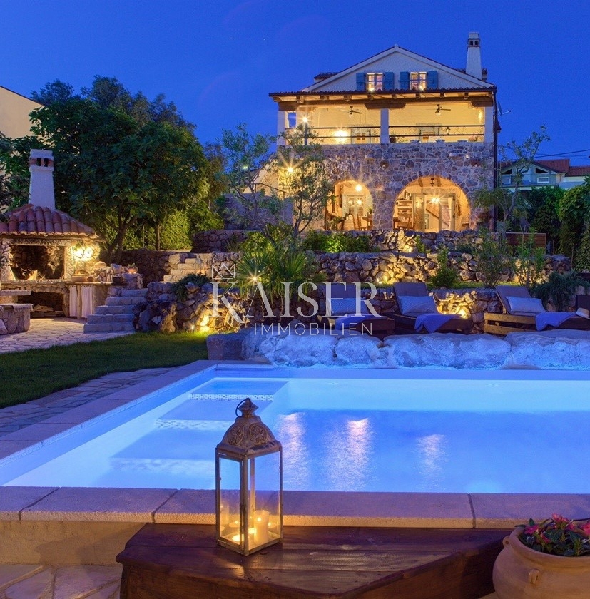  Ville Malinska, Malinska-Dubašnica, 220m2