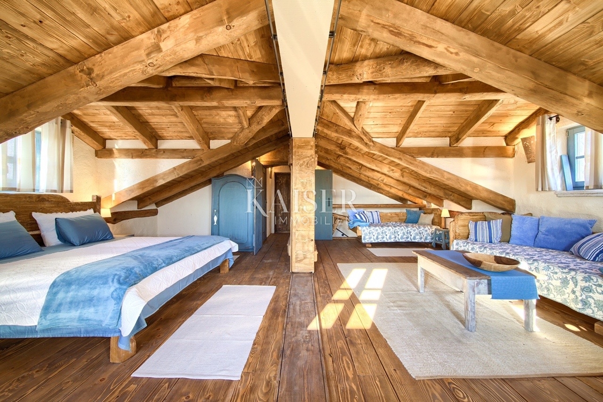  Ville Malinska, Malinska-Dubašnica, 220m2