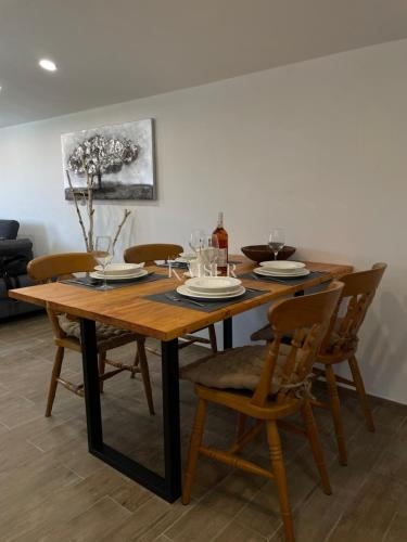 Istria, Plomin - stria, Albona – casa ristrutturata con tre appartamenti, 270 m2