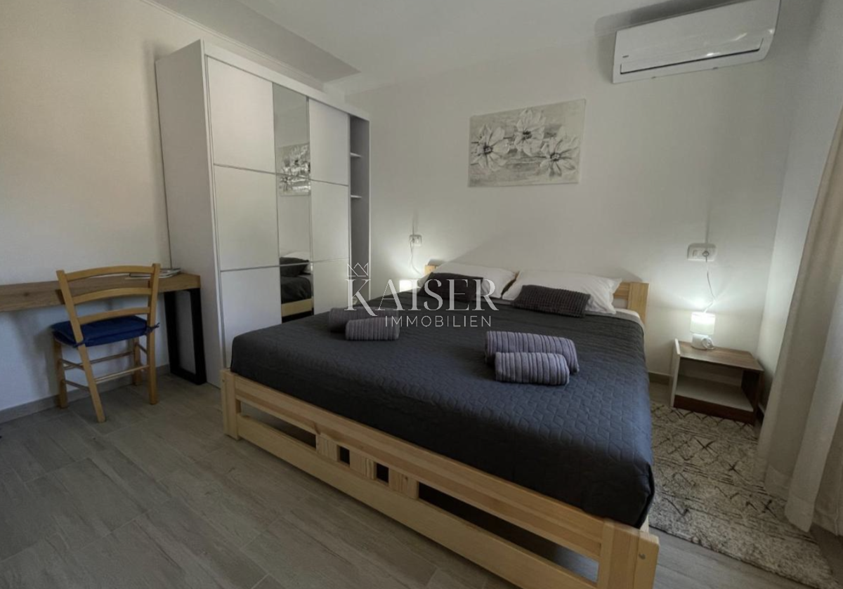 Istria, Plomin - stria, Albona – casa ristrutturata con tre appartamenti, 270 m2