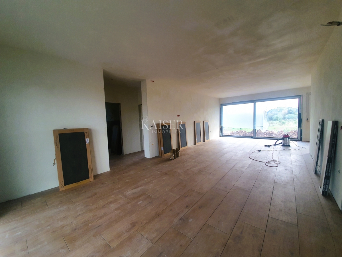 Istria - Rovigno, appartamento nuovo e moderno al 1° piano