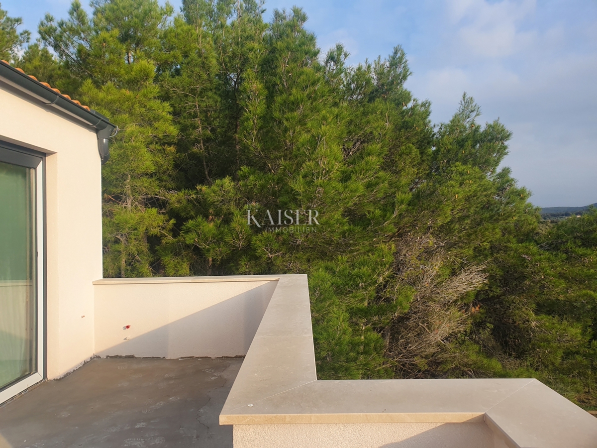 Istria - Rovigno, appartamento nuovo e moderno al 1° piano