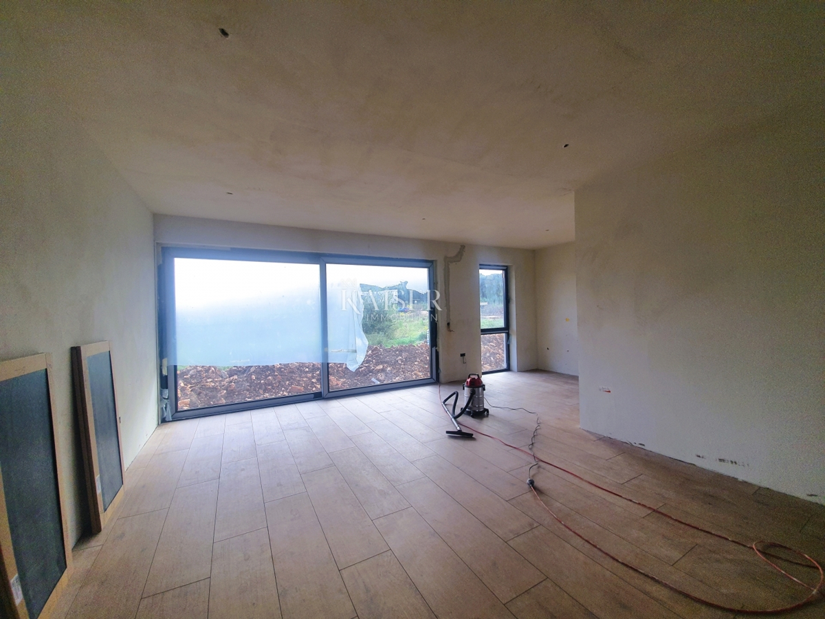 Istria - Rovigno, appartamento nuovo e moderno al 1° piano