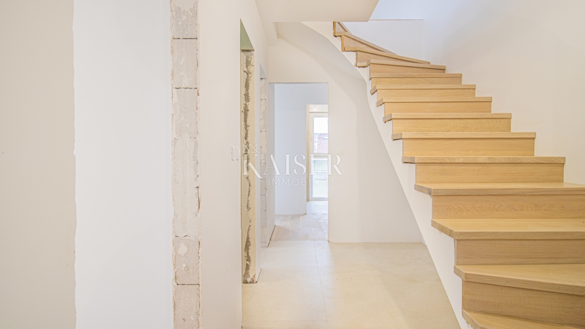 Opatija - Appartamento su tre piani con terrazza sul tetto e vista panoramica (H1A3)