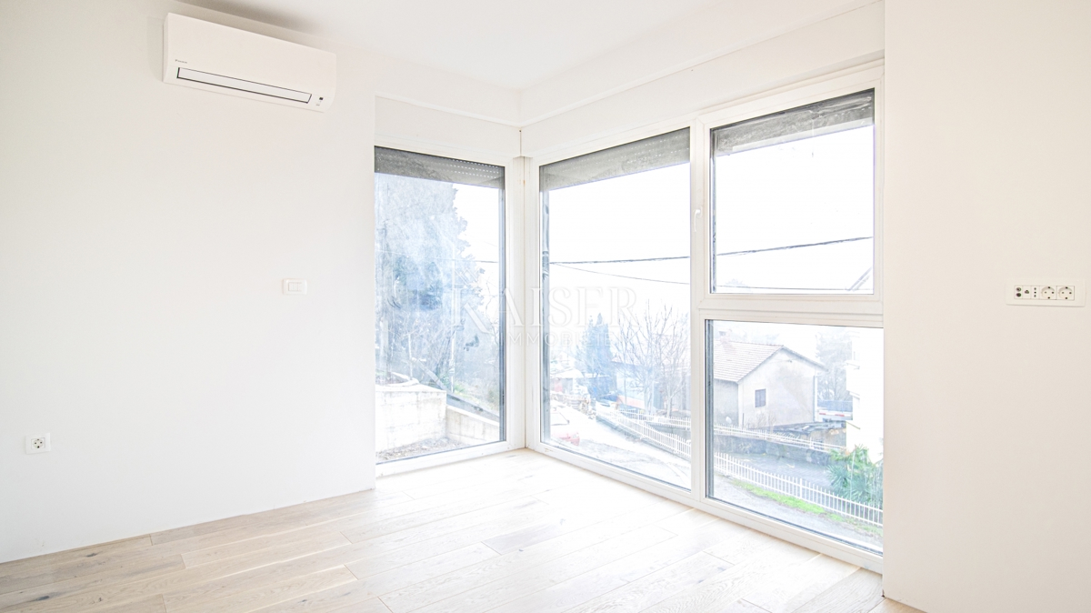 Opatija - Appartamento su tre piani con terrazza sul tetto e vista panoramica (H1A3)