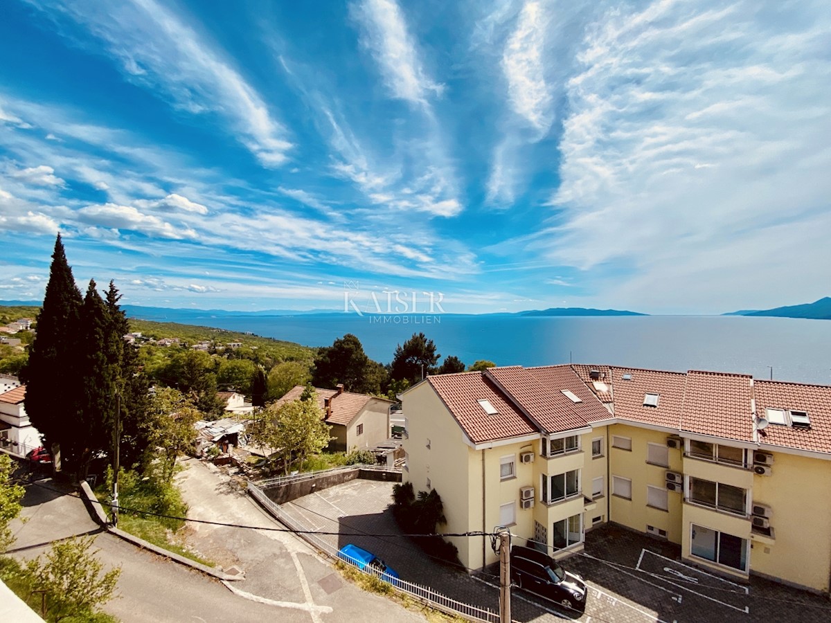 Opatija - Appartamento su tre piani con terrazza sul tetto e vista panoramica (H1A3)