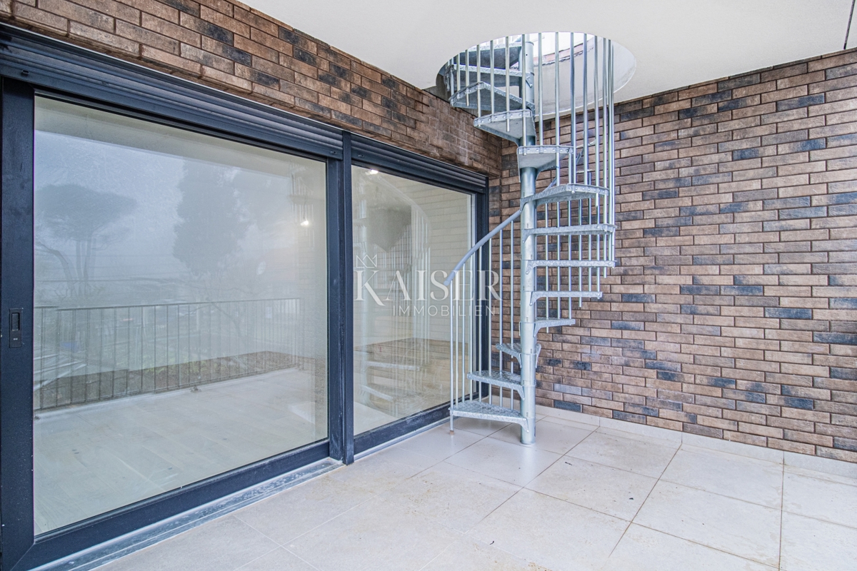 Opatija - Appartamento su tre piani con terrazza sul tetto e vista panoramica (H1A3)