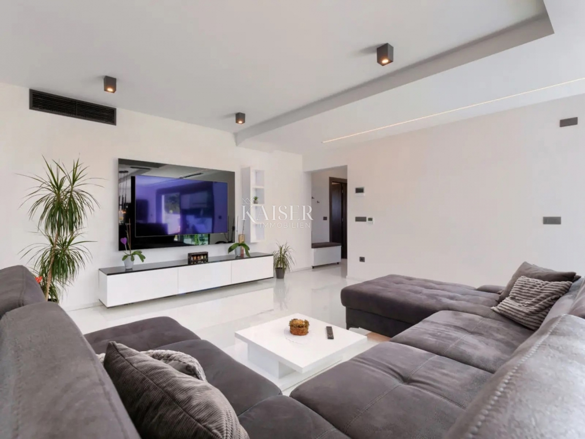 Istria - Dignano, villa di lusso con piscina