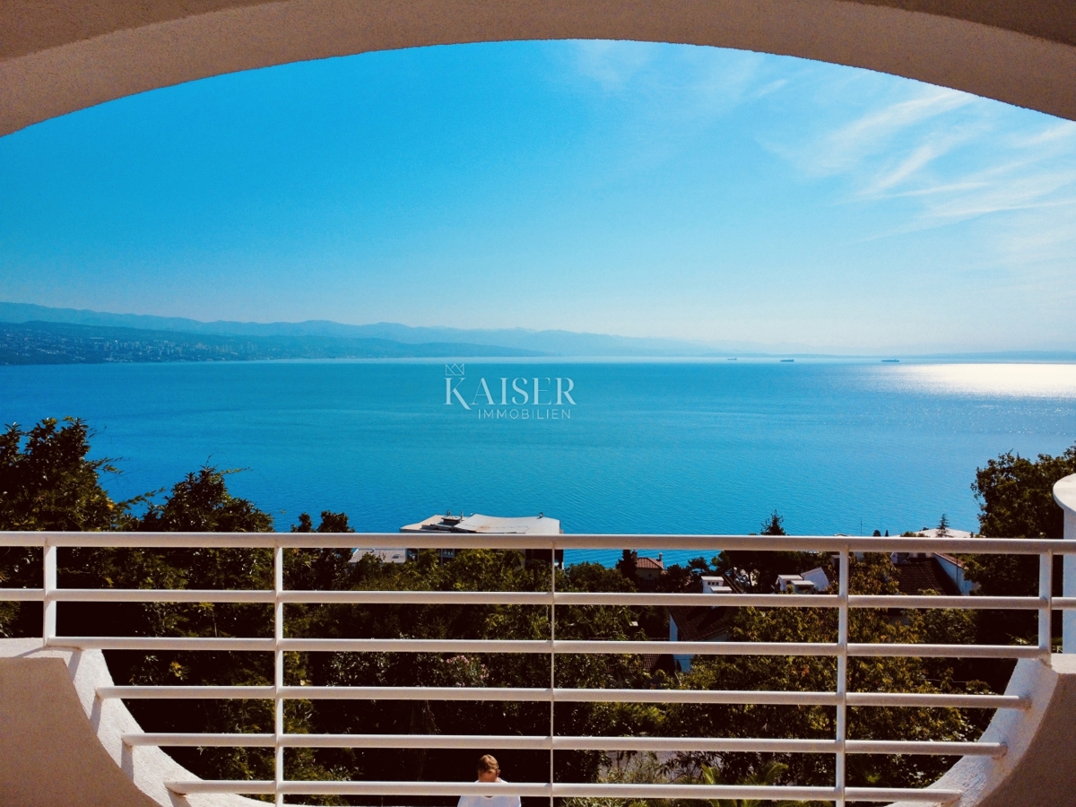 Opatija - Confortevole appartamento con 2 camere da letto e una vista fantastica