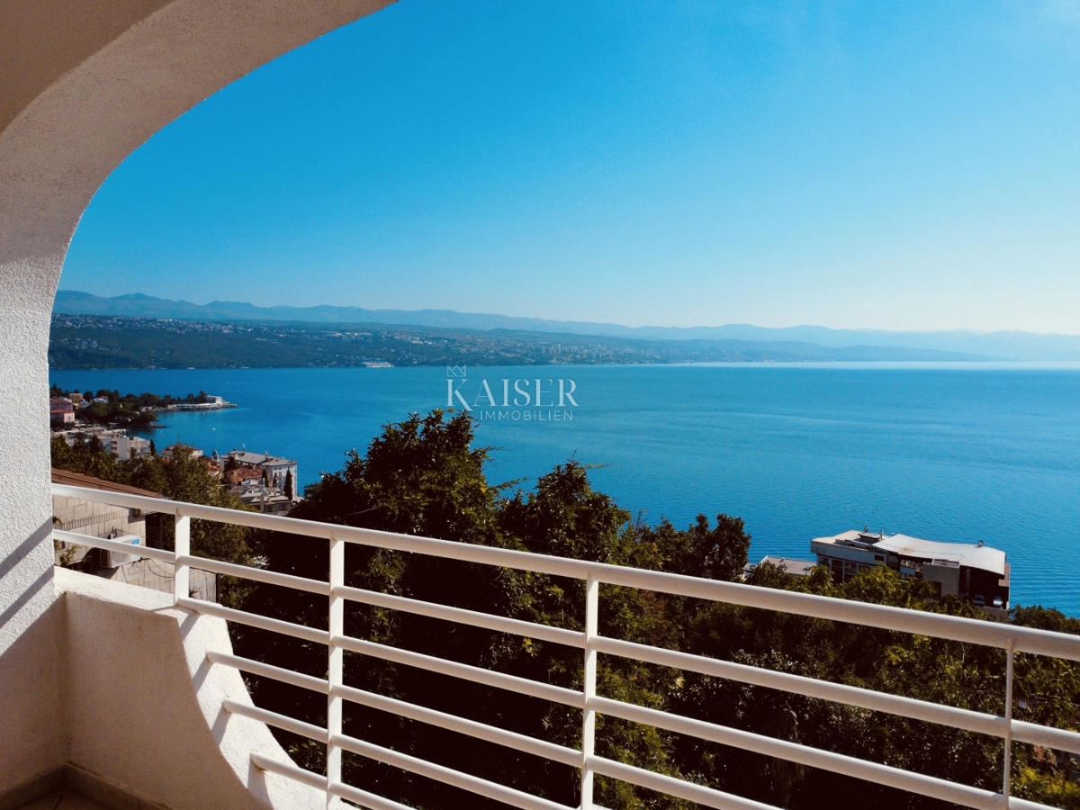 Opatija - Confortevole appartamento con 2 camere da letto e una vista fantastica