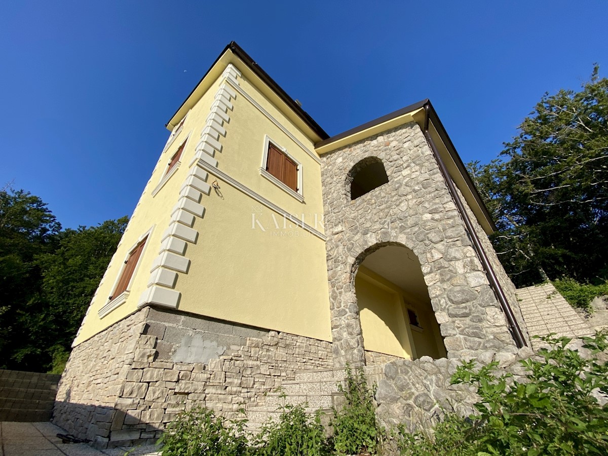 Abbazia, Poklon - Villa nel parco naturale con vista sul mare