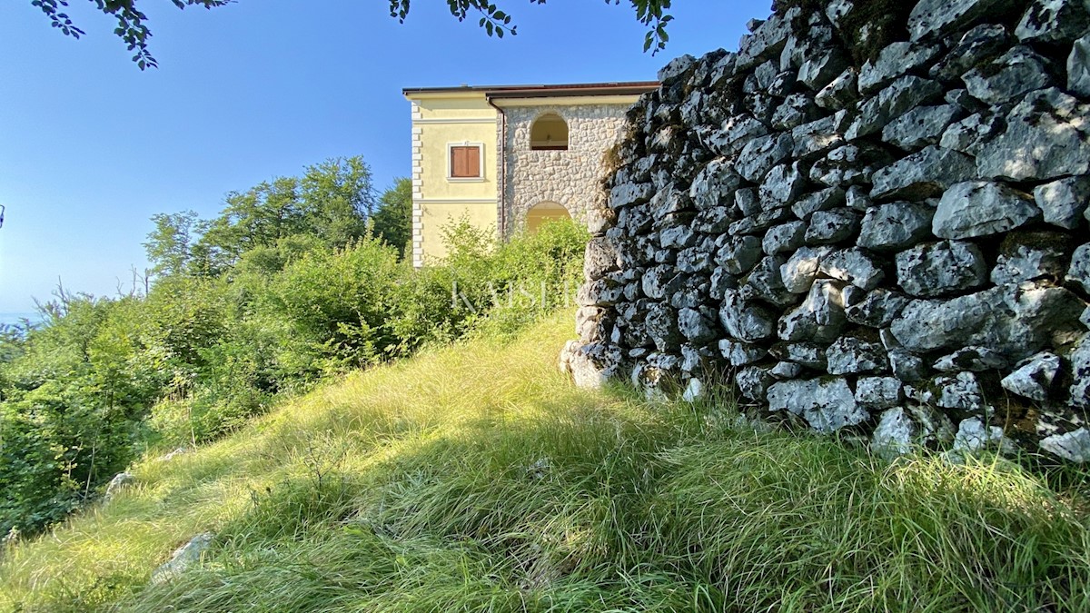 Abbazia, Poklon - Villa nel parco naturale con vista sul mare