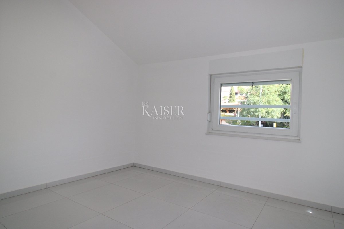 Crikvenica, Selce - Appartamento trilocale al 2° piano di una nuova costruzione con bellissima vista sul mare