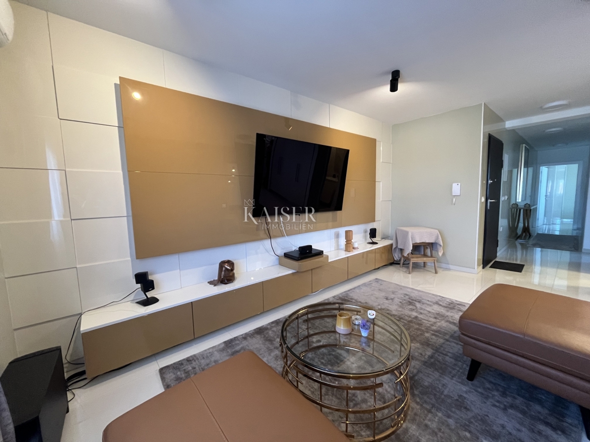 Appartamento Malinska, Malinska-Dubašnica, 79m2