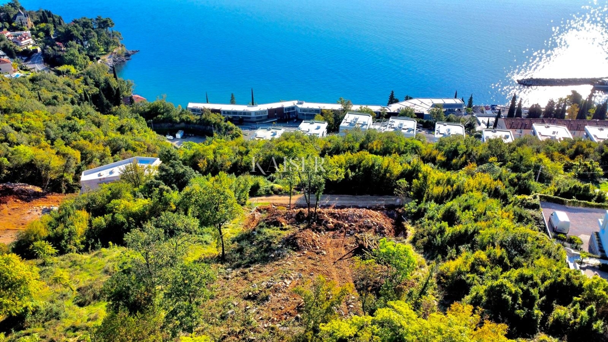 Abbazia, appartamento con giardino privato, vista sul mare 