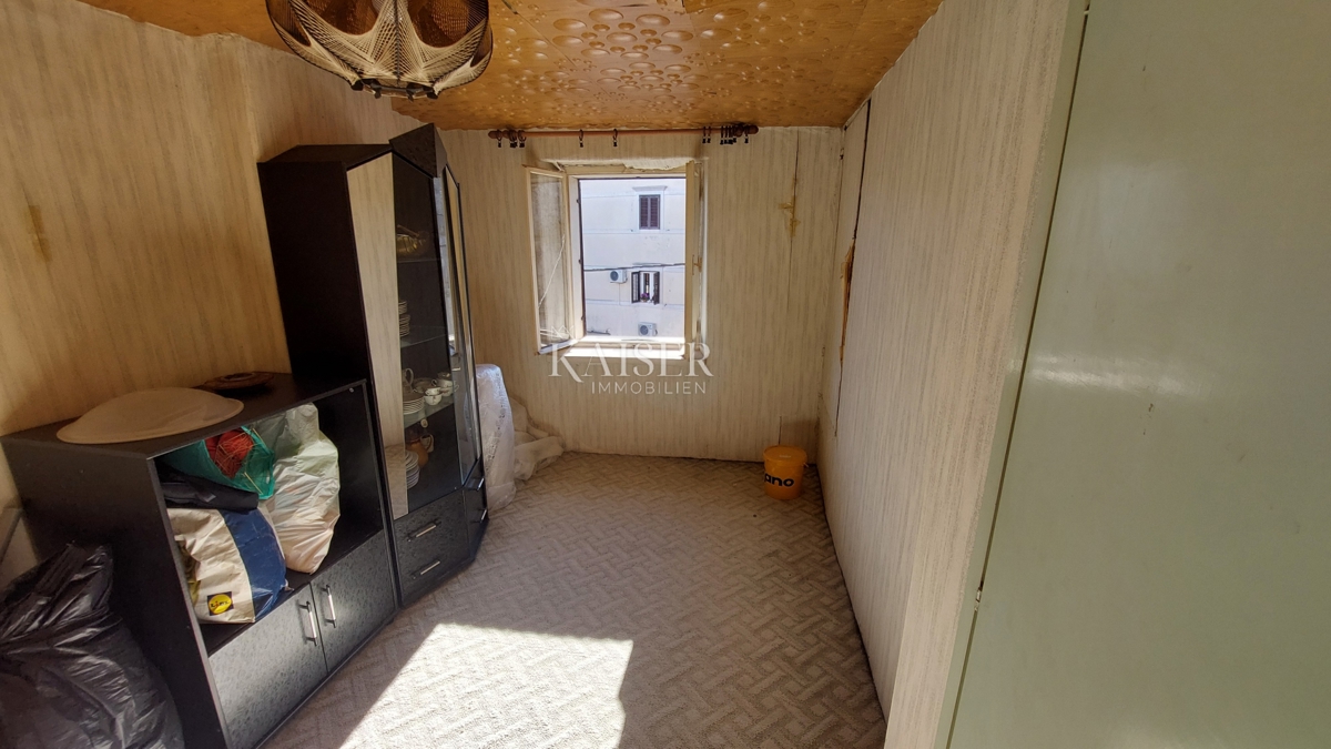 Istria, Buie - antico nel centro storico - 162 m2 con un grande potenziale