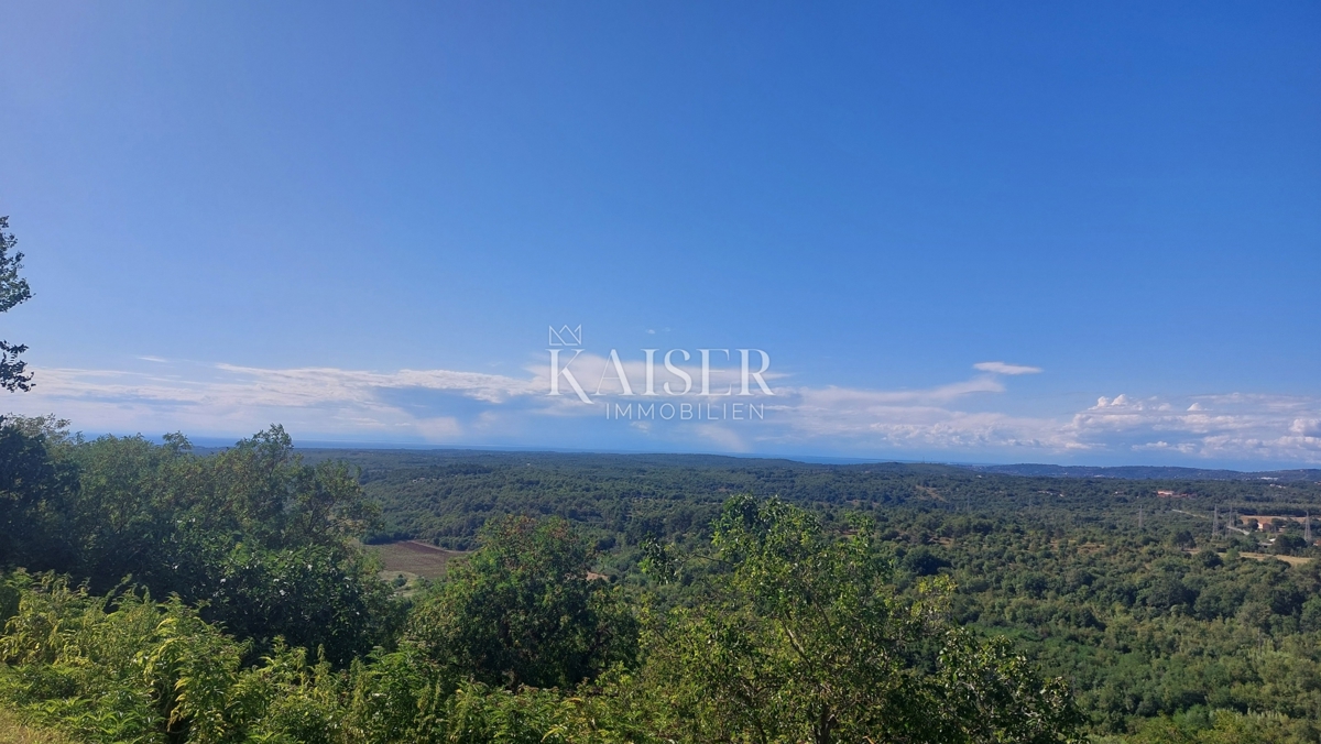 Istria, Buie - antico nel centro storico - 162 m2 con un grande potenziale