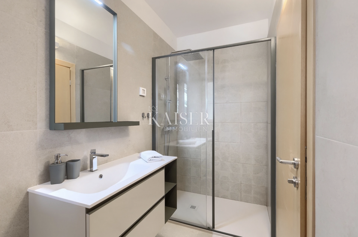 Istria, Žminj - esclusiva villa moderna con piscine e area benessere