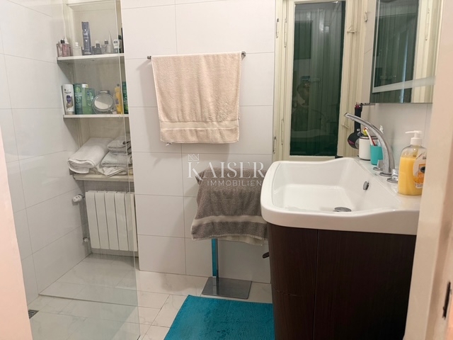 Rijeka, Pećine - Appartamento in prima fila al mare e monolocale nel seminterrato