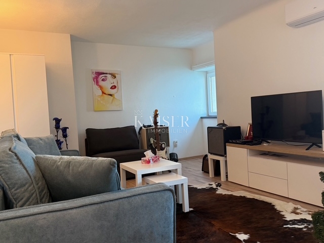 Rijeka, Pećine - Appartamento in prima fila al mare e monolocale nel seminterrato