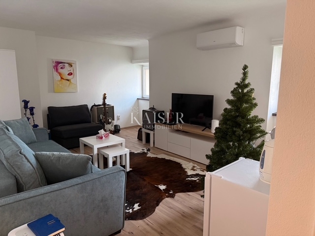 Rijeka, Pećine - Appartamento in prima fila al mare e monolocale nel seminterrato