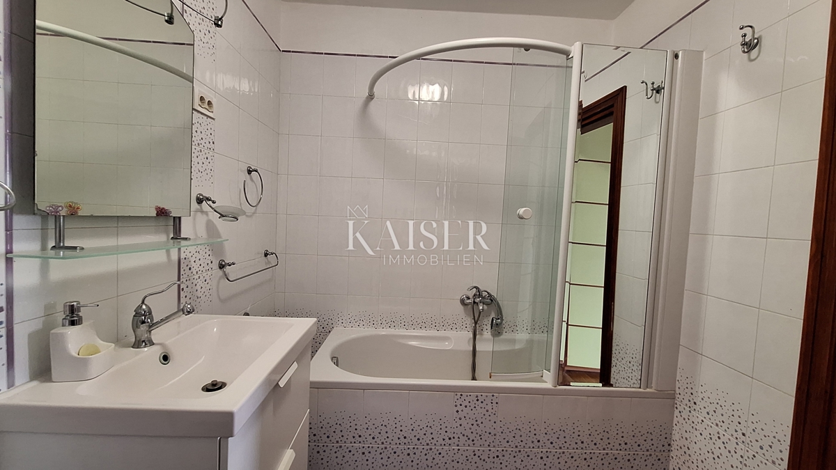 Abbazia, Veprinac, casa familiare con piscina, vista sul Quarnero