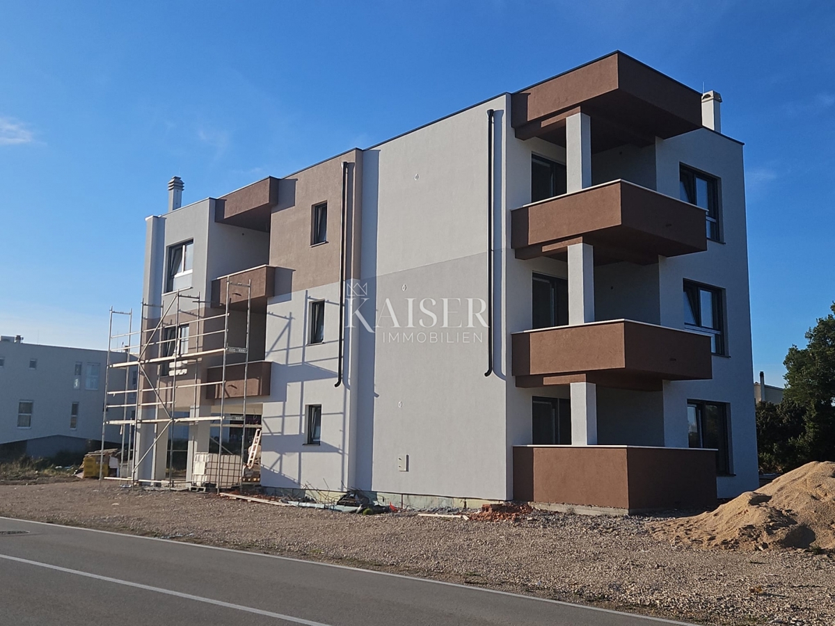 Sebenico, Brodarica - appartamento con una camera da letto 62,87 m2 in un nuovo edificio vicino alla spiaggia Rezalište