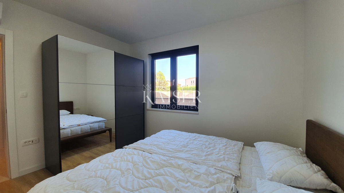 Istria - Parenzo, appartamento di lusso al piano terra a 500 m dal mare