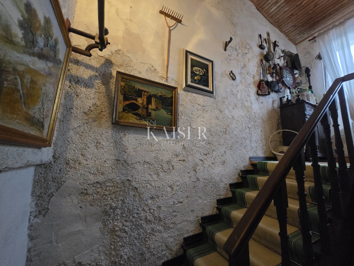 Zara, Pag - casa in pietra nel cuore di Pag vicino alla piazza, a pochi passi dalla spiaggia sabbiosa