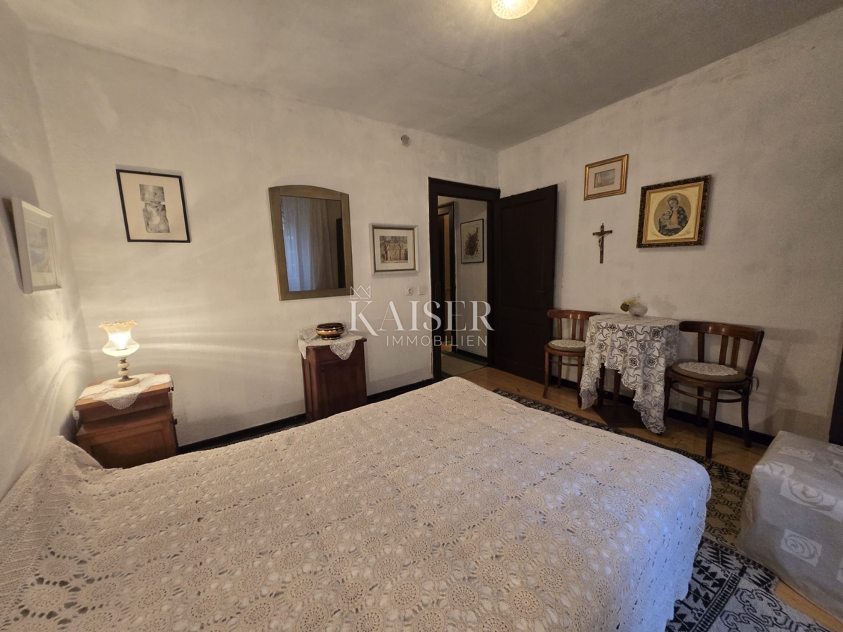 Zara, Pag - casa in pietra nel cuore di Pag vicino alla piazza, a pochi passi dalla spiaggia sabbiosa