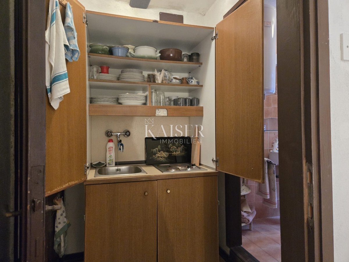 Zara, Pag - casa in pietra nel cuore di Pag vicino alla piazza, a pochi passi dalla spiaggia sabbiosa