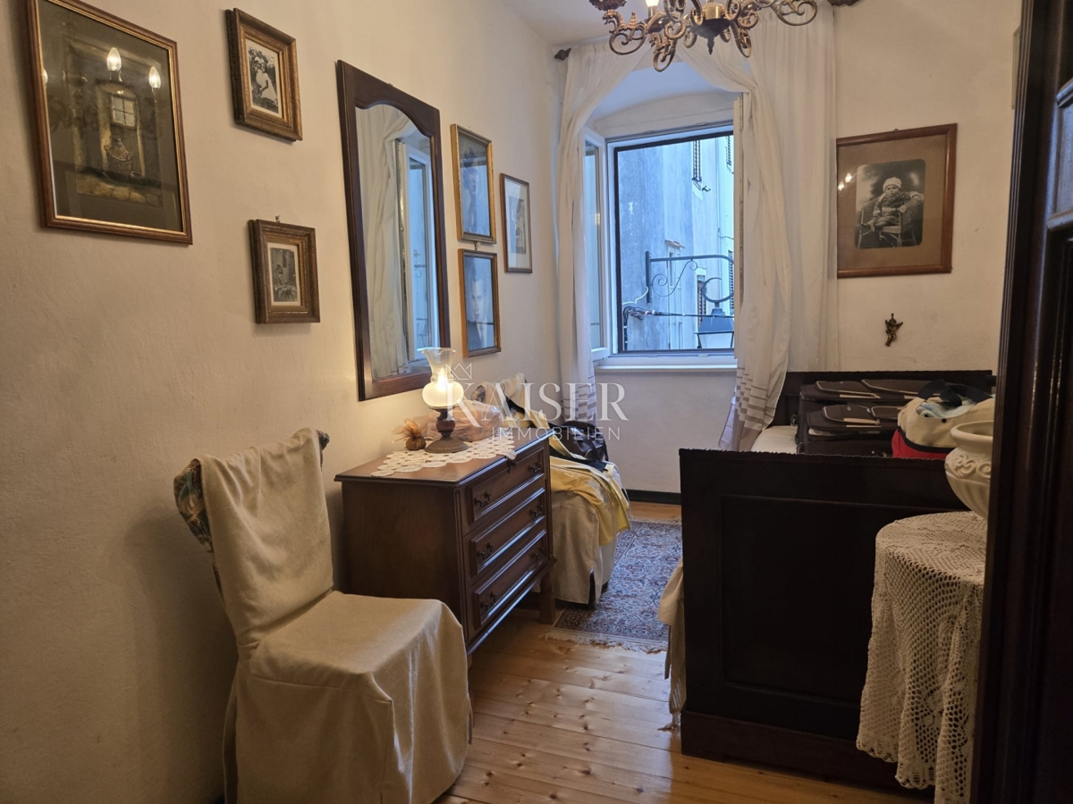 Zara, Pag - casa in pietra nel cuore di Pag vicino alla piazza, a pochi passi dalla spiaggia sabbiosa