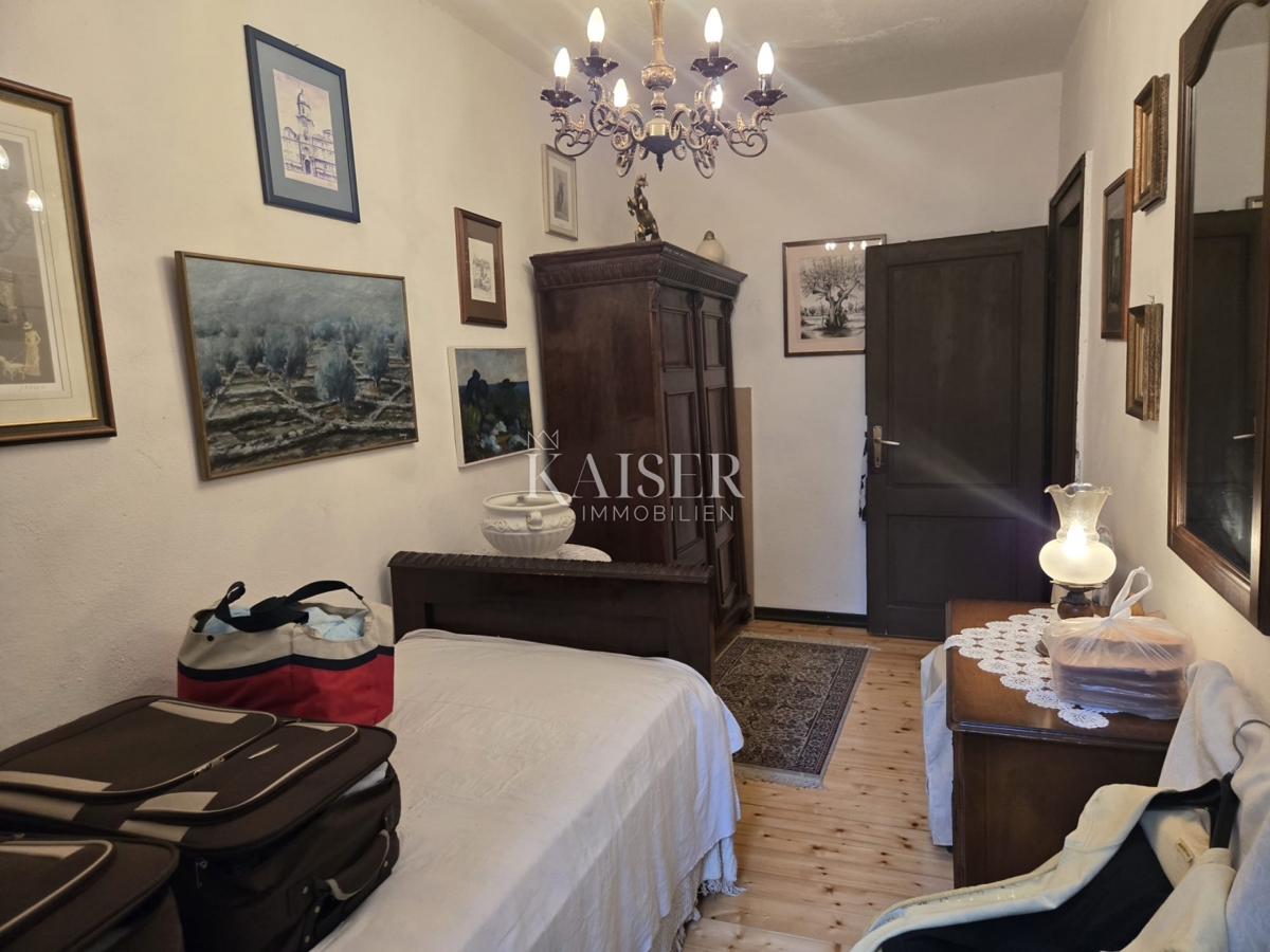 Zara, Pag - casa in pietra nel cuore di Pag vicino alla piazza, a pochi passi dalla spiaggia sabbiosa