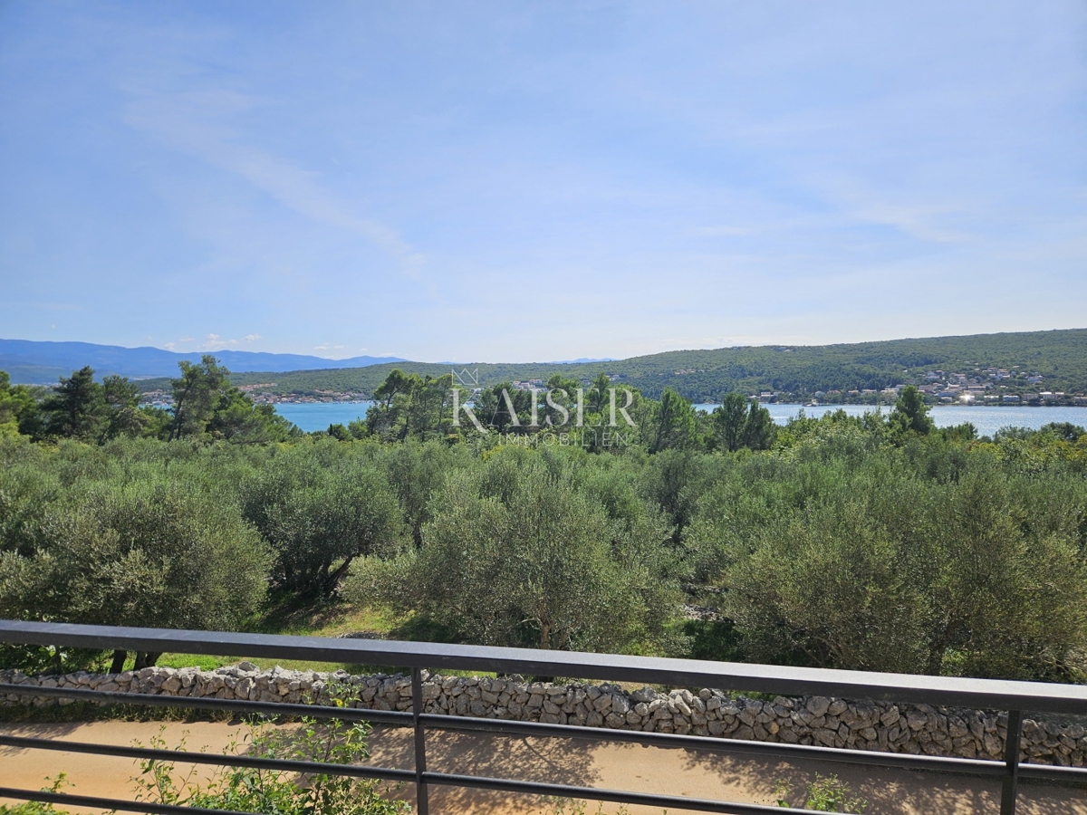 Krk, Čižići - appartamento di nuova costruzione 2 camere da letto + soggiorno, 80m2