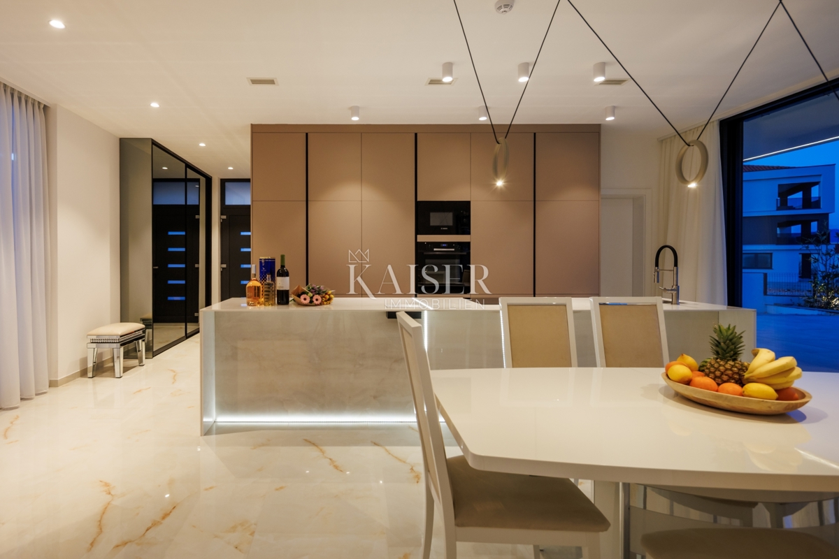 Villa Vrbnik, 264,24m2