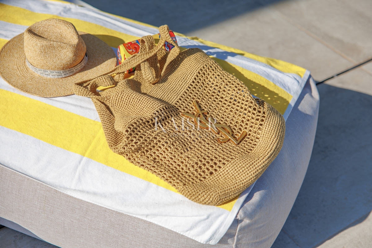 Villa Vrbnik, 264,24m2