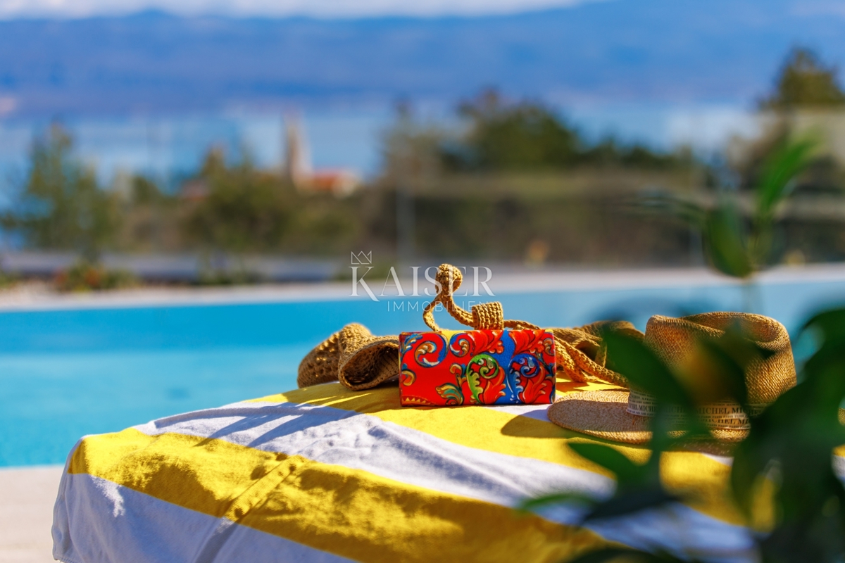 Villa Vrbnik, 264,24m2