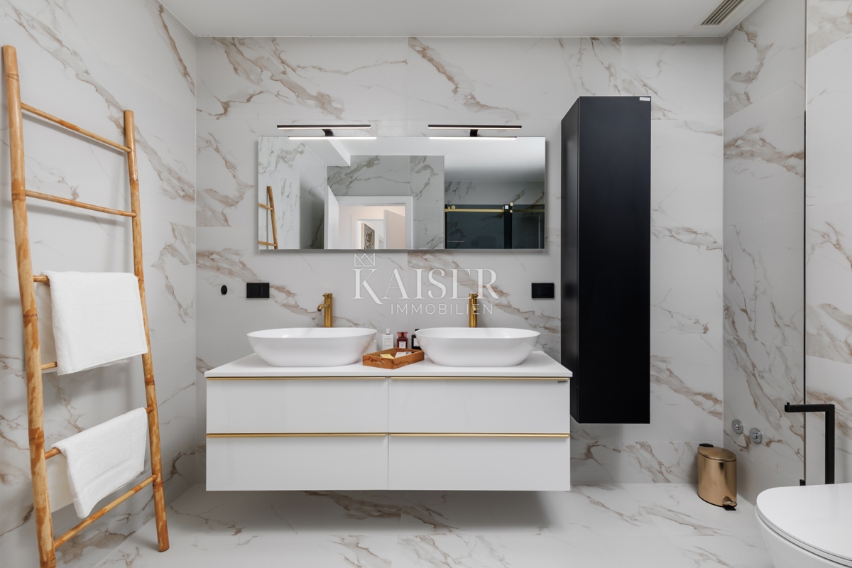 Villa Vrbnik, 264,24m2