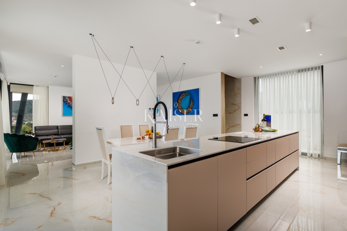 Villa Vrbnik, 264,24m2