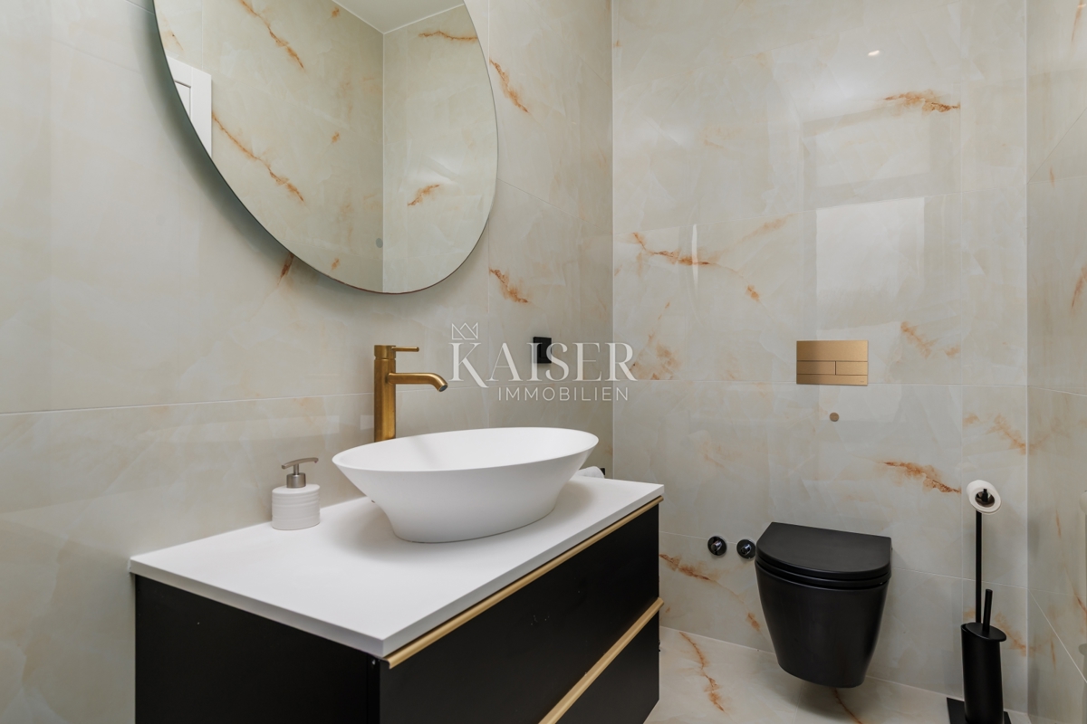 Villa Vrbnik, 264,24m2