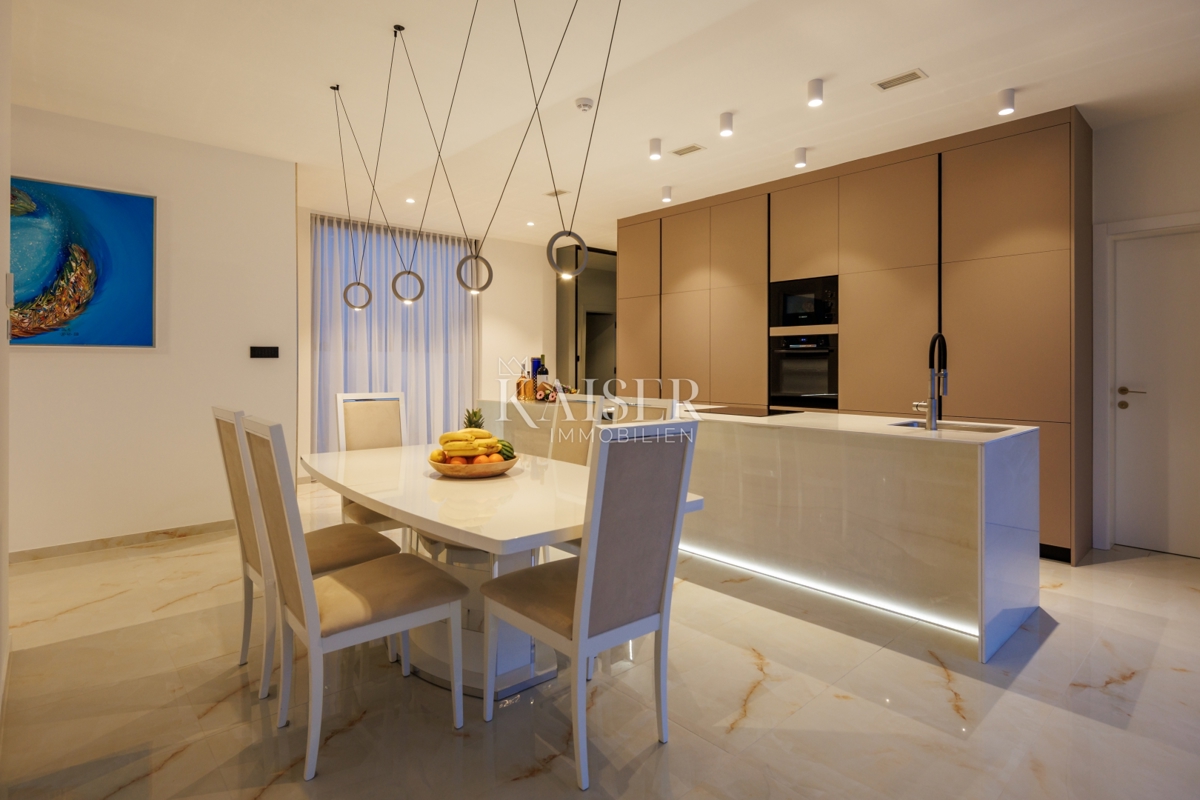 Villa Vrbnik, 264,24m2