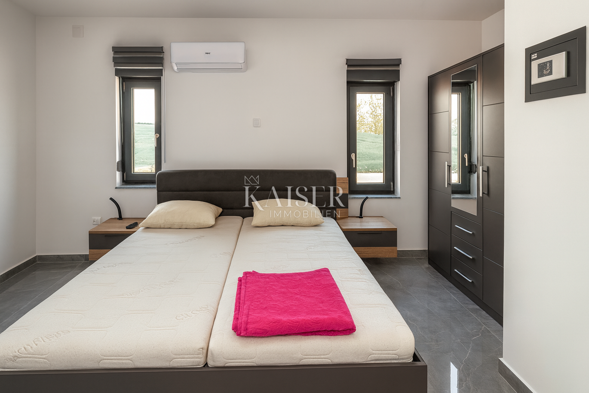 Casa Ninski Stanovi, Nin, 107m2